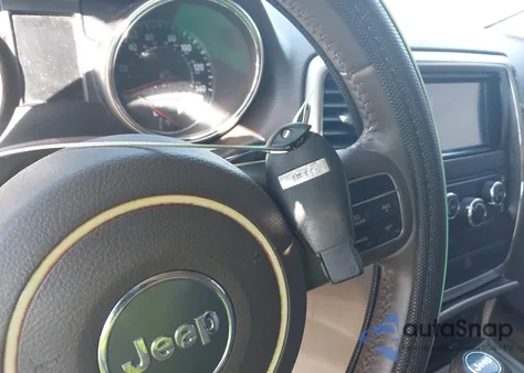 2013 Jeep Grand Cherokee Laredo from USA, damaged, VIN 1C4RJEAG1DC569621